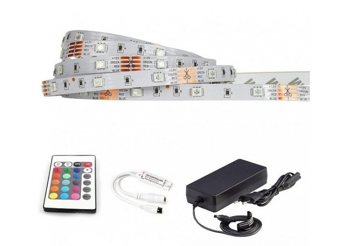 BERGE LED pásek - RGB 5050 - 5m - 30LED/m - 7,2W/m - IP20 - komplet