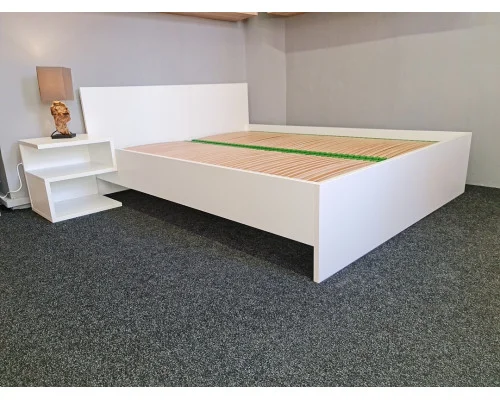 Noční stolek Praha lamino 2