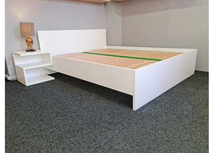 Noční stolek Praha lamino