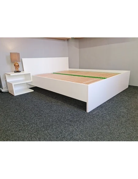 Noční stolek Praha lamino