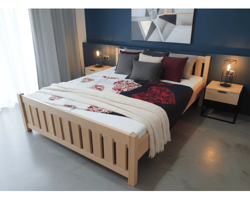 Masivní postel | BUK LUCIE