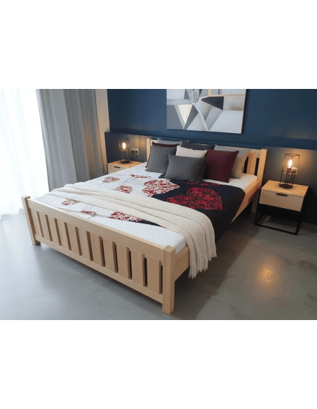 Masivní postel | BUK LUCIE