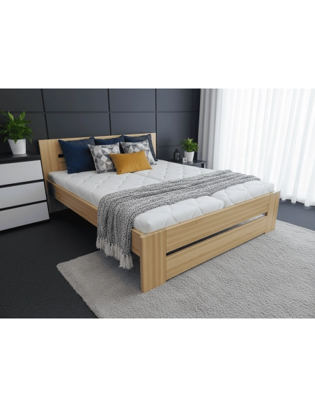 Masivní postel | BUK RENATA