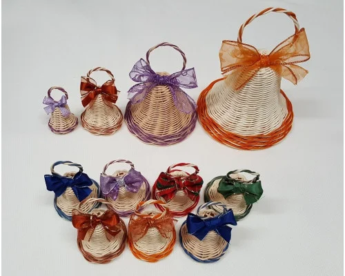 Zvoneček z pedigu mix barev - velikost L