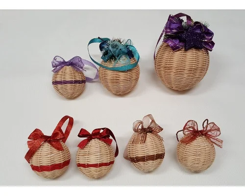 Vánoční koule z pedigu mix barev - velikost L