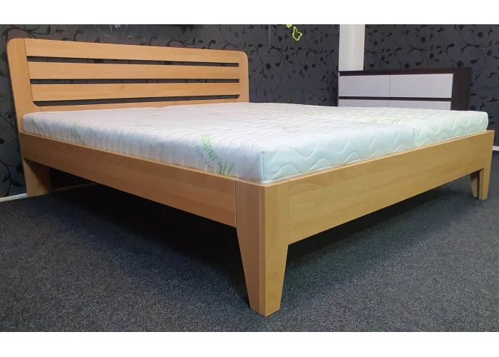 Masivní postel | BUK ESTER