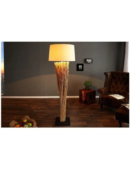 Stojací lampa v přírodním dřevě Euforie 175cm