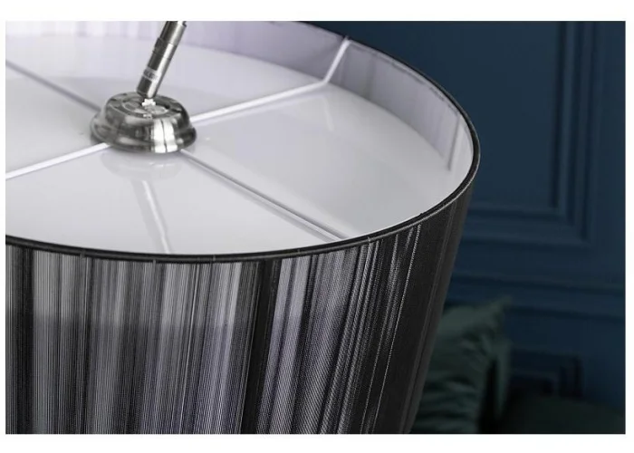 Stojací lampa Extenso černá