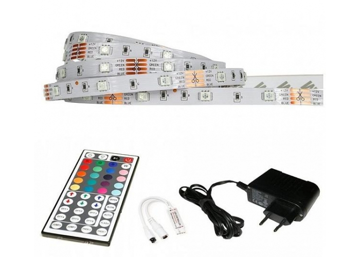 BERGE LED pásek - RGB 5050 - 2,5m - 30LED/m - 7,2W/m - IP65 - komplet - ovládání 44 tlačítek